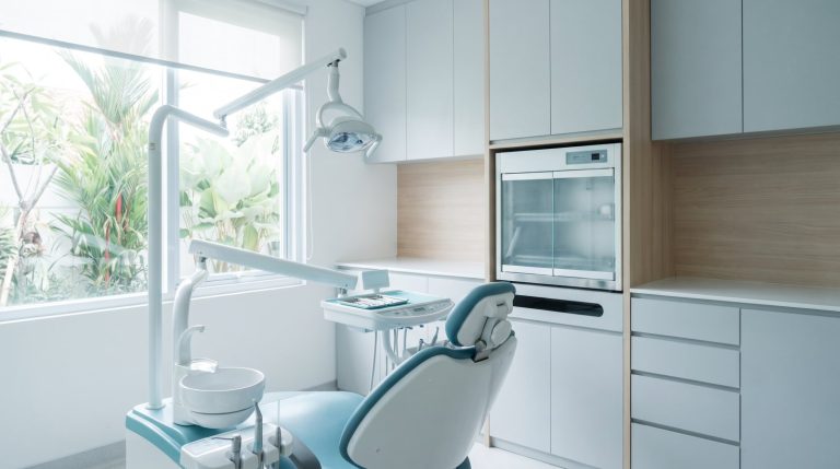 Yang Tidak Boleh Ditulis di Website Klinik Gigi